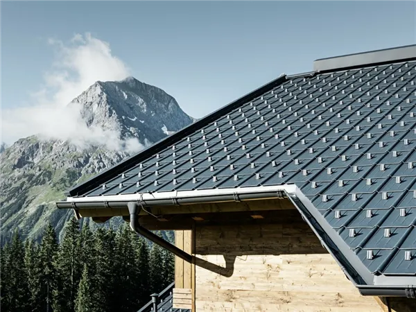 Střešní krytina Prefa falcovaná taška STUCCO /  P.10 břidlicová, hliníková