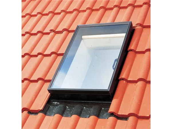 Střešní výlez Velux VLT 025 1000 / 45 x 55 cm