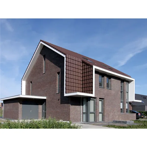 Střešní krytina Nelskamp Nibra hřebenáč/ tmavě hnědá engoba, pálená (výprodej)